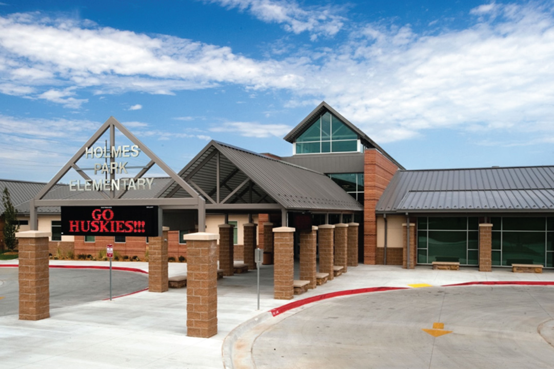 Holmes Park Elementary entrance exterior